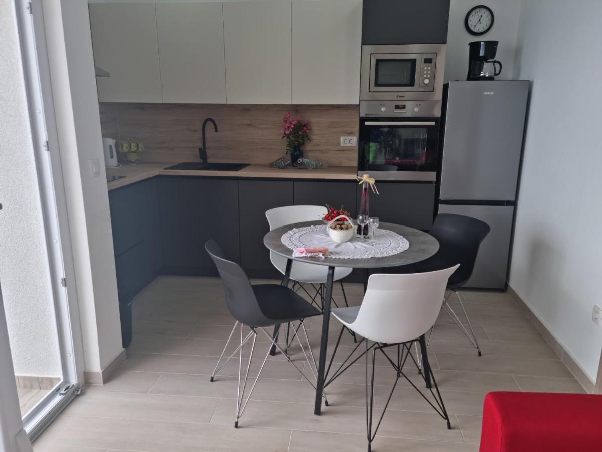 Kamena Kuca Pandorovica Apartment Kali
